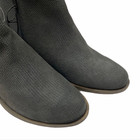 Kensie Gerona Perforated Suede Ankle Bootie Grey Size 8.5 - Picture 5 of 13